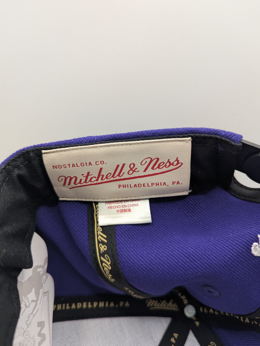Mitchell & Ness Los Angeles Lakers Core Basic Snapback Hat