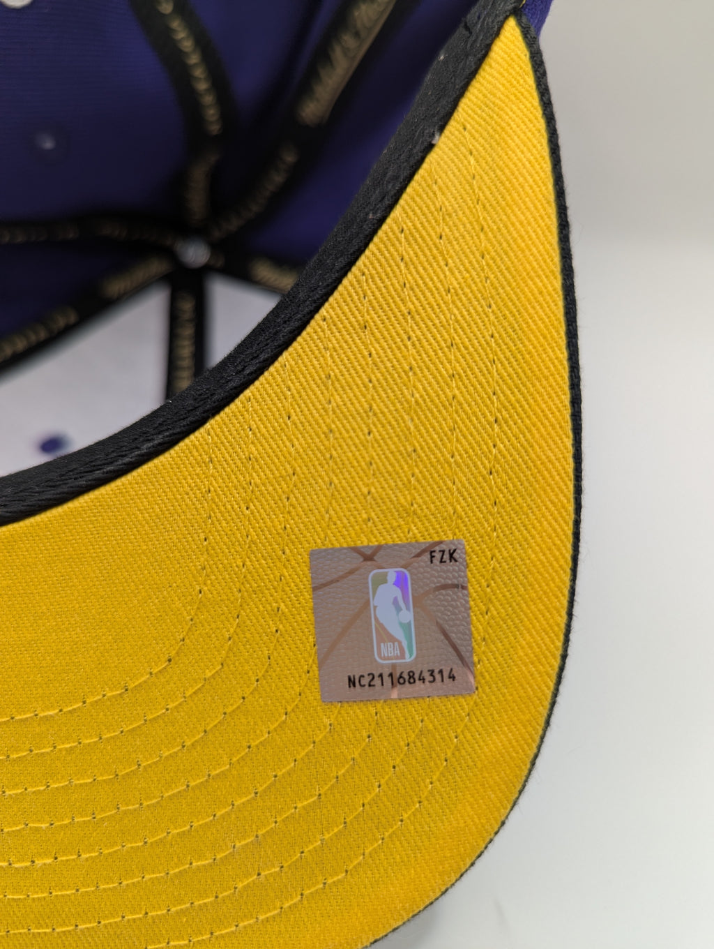 Mitchell & Ness Los Angeles Lakers Core Basic Snapback Hat