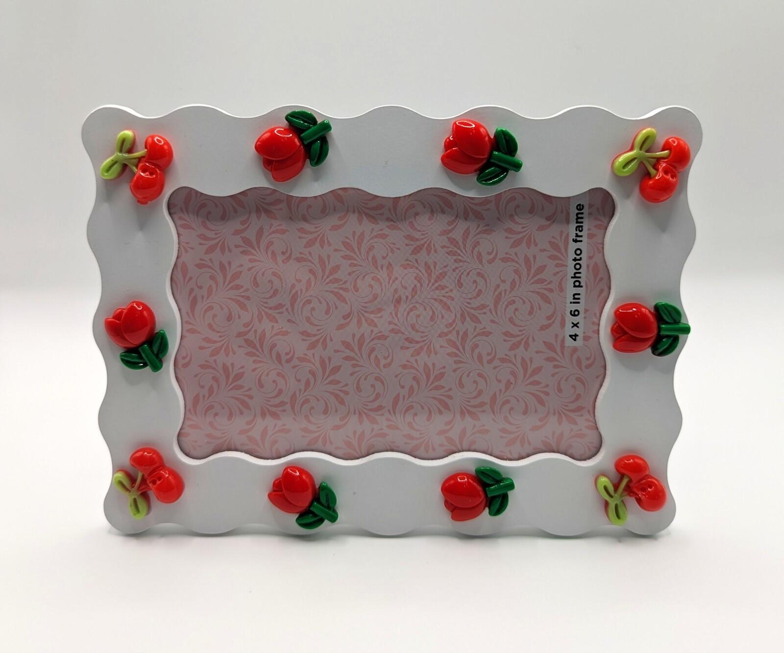 Whimsy 4"x6" Cherry Frame