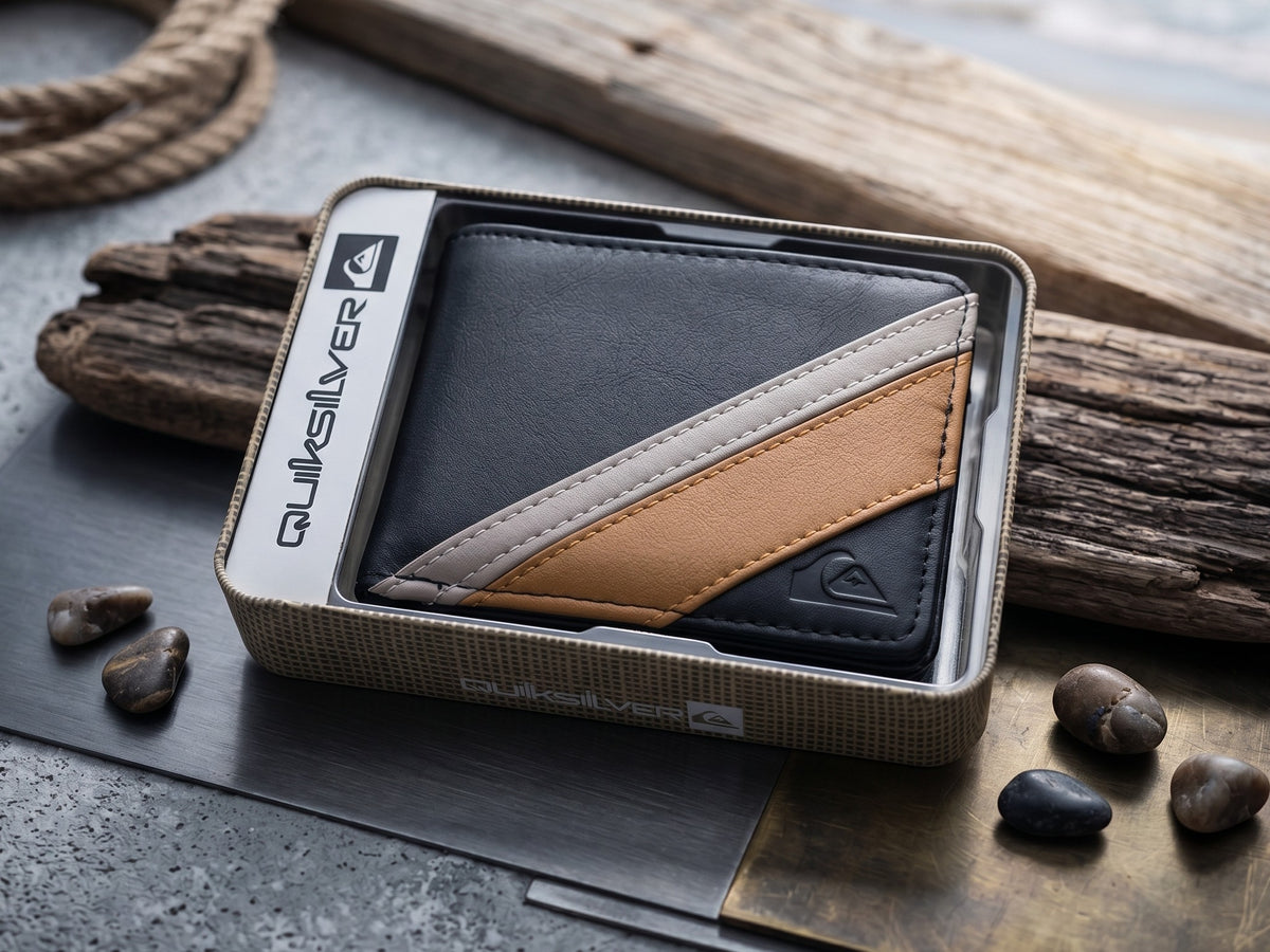 Quiksilver Men's Bi-Fold Wallet